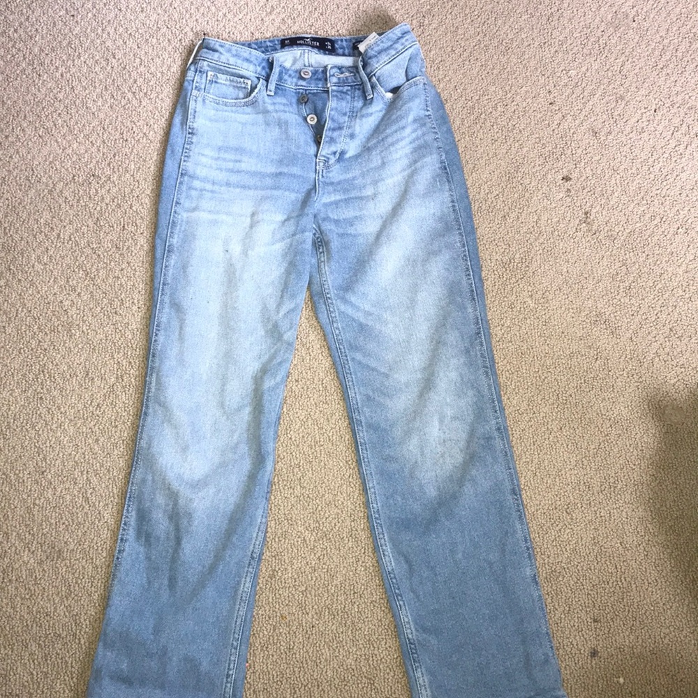 Hollister High Rise Crop Boyfriend Jean